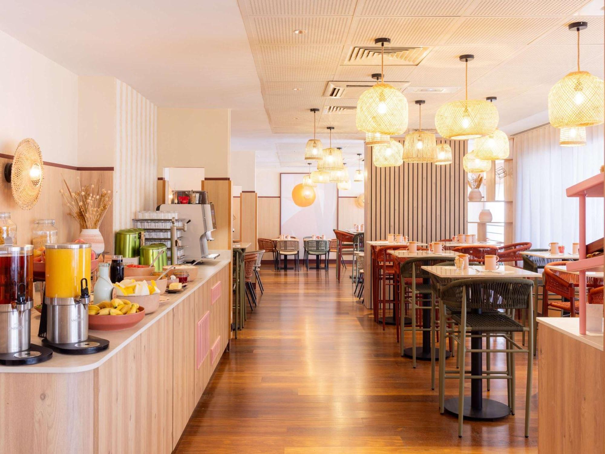 Mercure Nice Centre Notre Dame Bagian luar foto